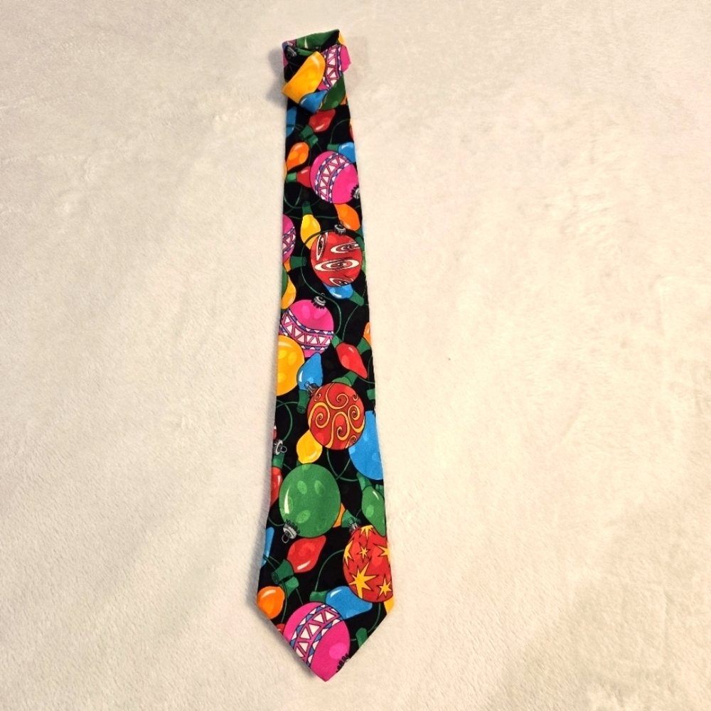 Addiction Silk Tie Men's Christmas Ornament and Old School Lights